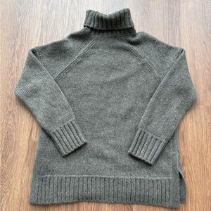 NWT Everlane Women’s Cloud Turtleneck Sweater In Moss Size M Wool Alpaca Blend